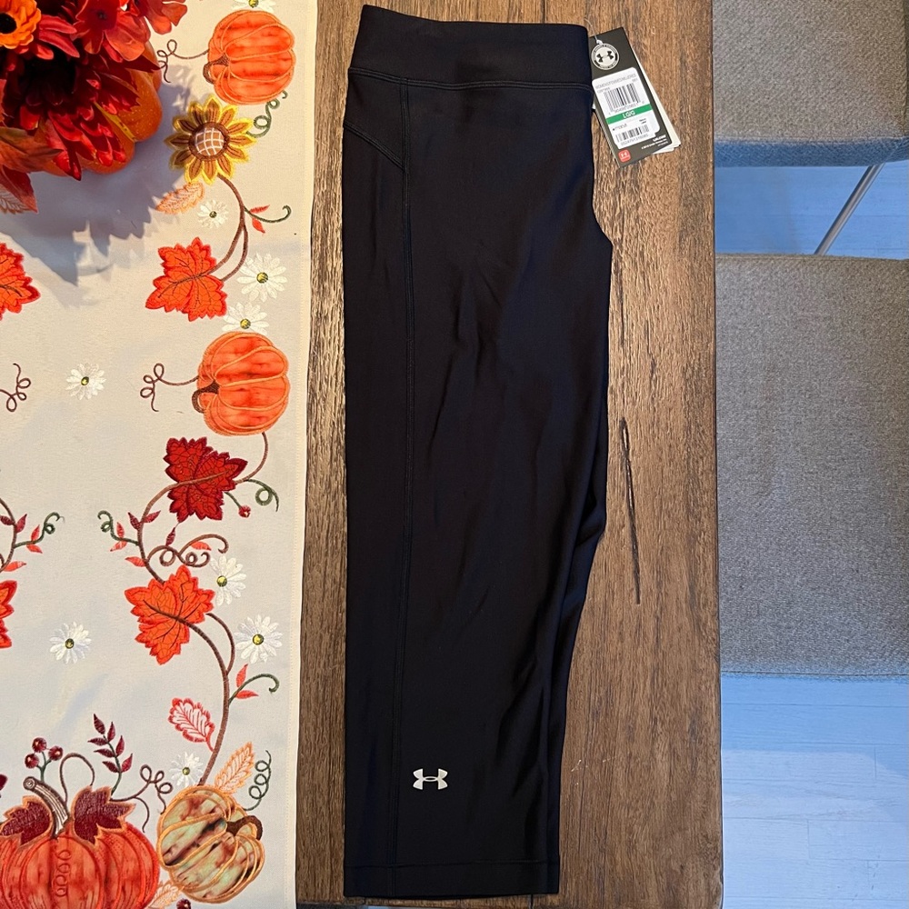 NWT Under Armour Capris